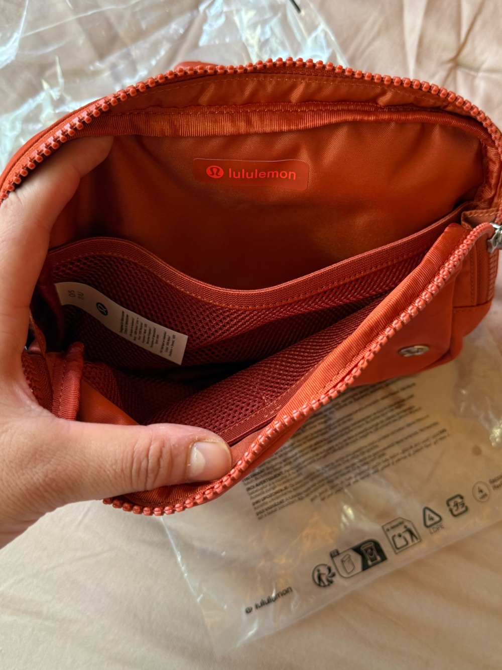 Lululemon Everywhere Belt Bag Large 2L Autumn Rust NWT - Picture 5 of 7